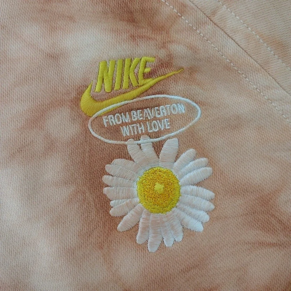 Nike Kids Crewneck Sweatshirt XL Tie Dye Daisy Peach Brown Have A Nike Day NEW
